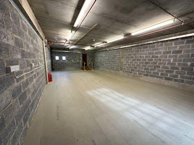 14A  & 19A Market Place, Burgess Hill, Light Industrial / Office To Let - IMG_0918.jpg