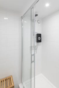 5 Wigmore Street, London, Office To Let - SHower.PNG