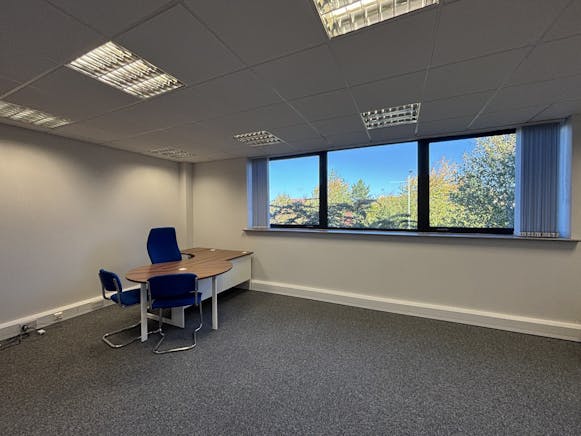 First Floor, 2A Greenwood Court, Bury St. Edmunds, Office / Office To Let - IMG_3723 Large.JPG