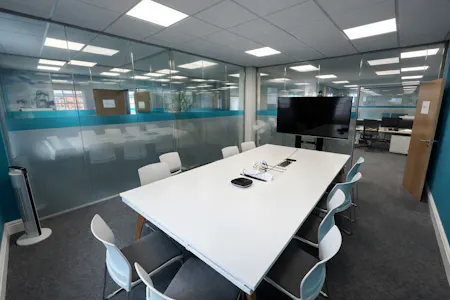 2nd Floor Offices, Victoria Court, Leamington Spa, Office To Let - Enhanced photos - Meeting room.png