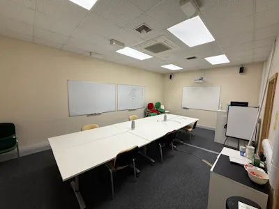 Suite 1-3 Bridgewater Business Centre, Dublin 8, Office To Let - PHOTO-2026-06-23-09-21-45 (17).jpg