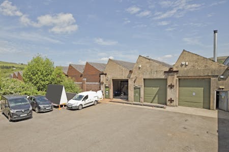 Unit 13 Mount Road Industrial Estate, Huddersfield, Industrial To Let - IMG_0432.jpg