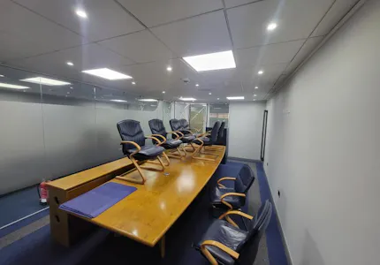 Unit 10 Raleigh Court, Crawley, Office To Let - Image 4