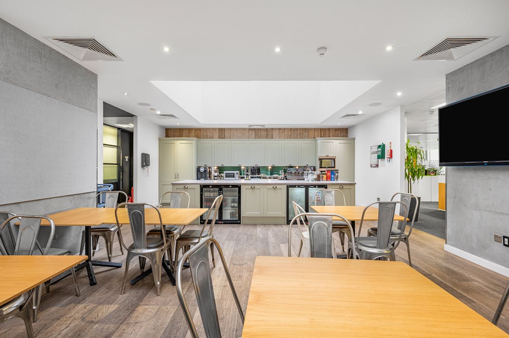 33 Oval Road - dining.jpg