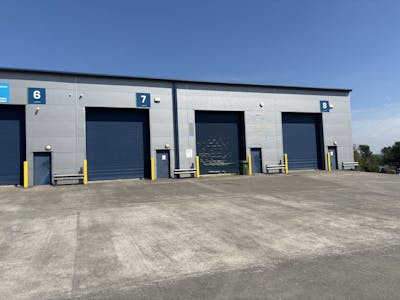 Unit 7 & 8 Woodside, Springvale Industrial Estate, Cwmbran, Industrial To Let - IMG_1746.jpg