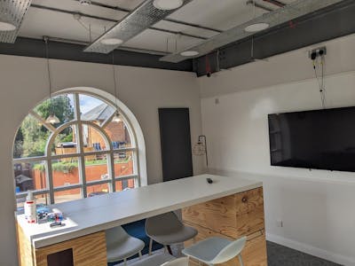ESPA House, Millenium Centre, Crosby Way, Farnham, Office To Let - PXL_20231004_103614930.jpg