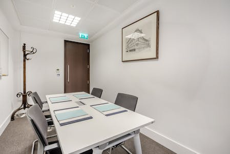 68 Cornhill, London, Office To Let - 8562168interior16.jpg