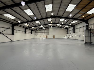 Unit 4 Hawksworth Trading Estate, Wyndham Road, Swindon, Industrial / Warehouse To Let - Internal 003.jpg