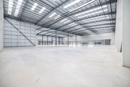 Poyle 80, Horton Road, Heathrow, Industrial/Logistics / Industrial / Warehouse To Let - Poyle 80 warehouse loading undercroft .jpg