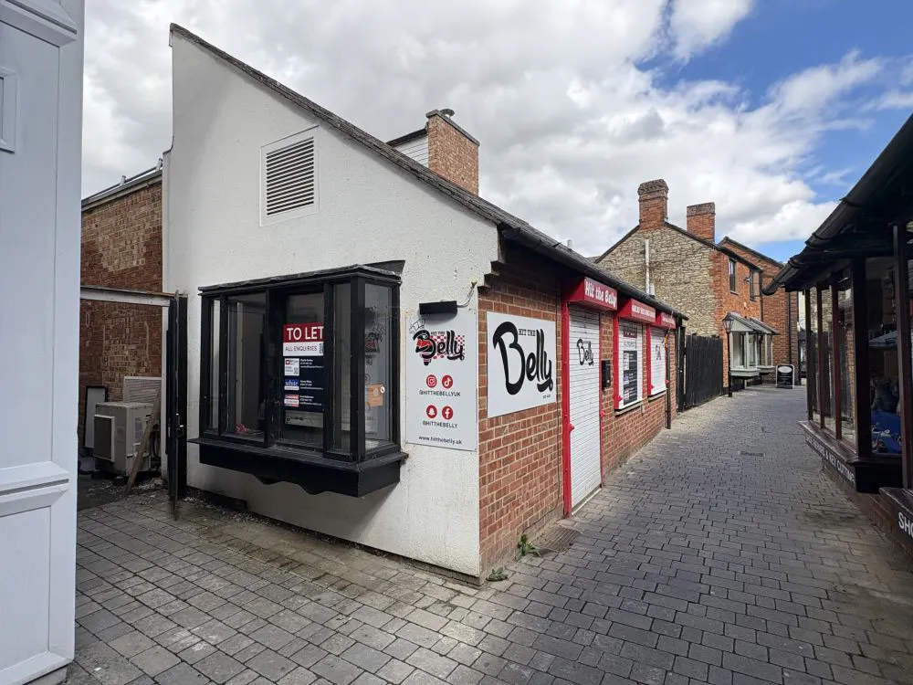 Units 4, 32 & 3 Crown Walk, Bicester, Office / Retail To Let - Unit 3.jpg