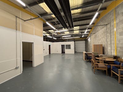 Unit 32, Aberaman Park Industrial Estate, Aberdare, Industrial To Let - IMG_1774.jpg