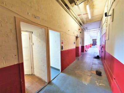 Unit 3D, Stockport, Industrial/Logistics To Let - 20210713_150054 2.jpg