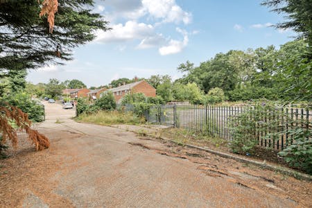 Former Meals On Wheels Depot, South Ockendon, Open Storage For Sale - 1328662166880cef6bea92.JPG