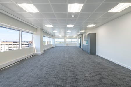One Crown Square, Woking, Office To Let - one crown square.JPG