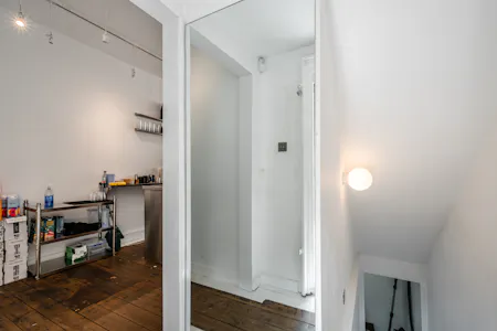 Ground floor & basement, 28 Cheshire Street, London, Leisure / Office / Retail Lease Assignment - Cheshire St 28 - 5.jpg