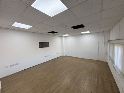 Unit 108, Portmanmoor Road Industrial Estate, Cardiff, Industrial To Let - IMG_5564.jpg