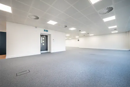 Greyfriars Gate, Reading, Office To Let - DCL_GREYFRIARS GATE READING_005.jpg