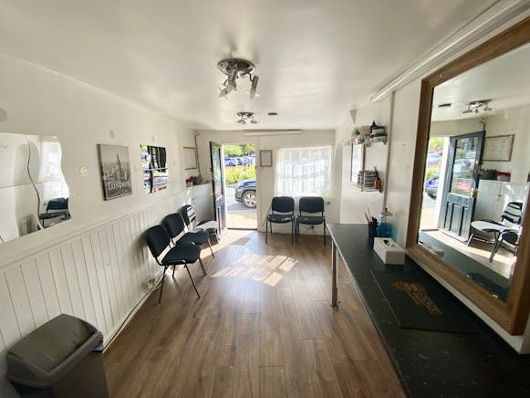 38a, West Street, Dunstable, Retail To Let - IMG_1907.JPG