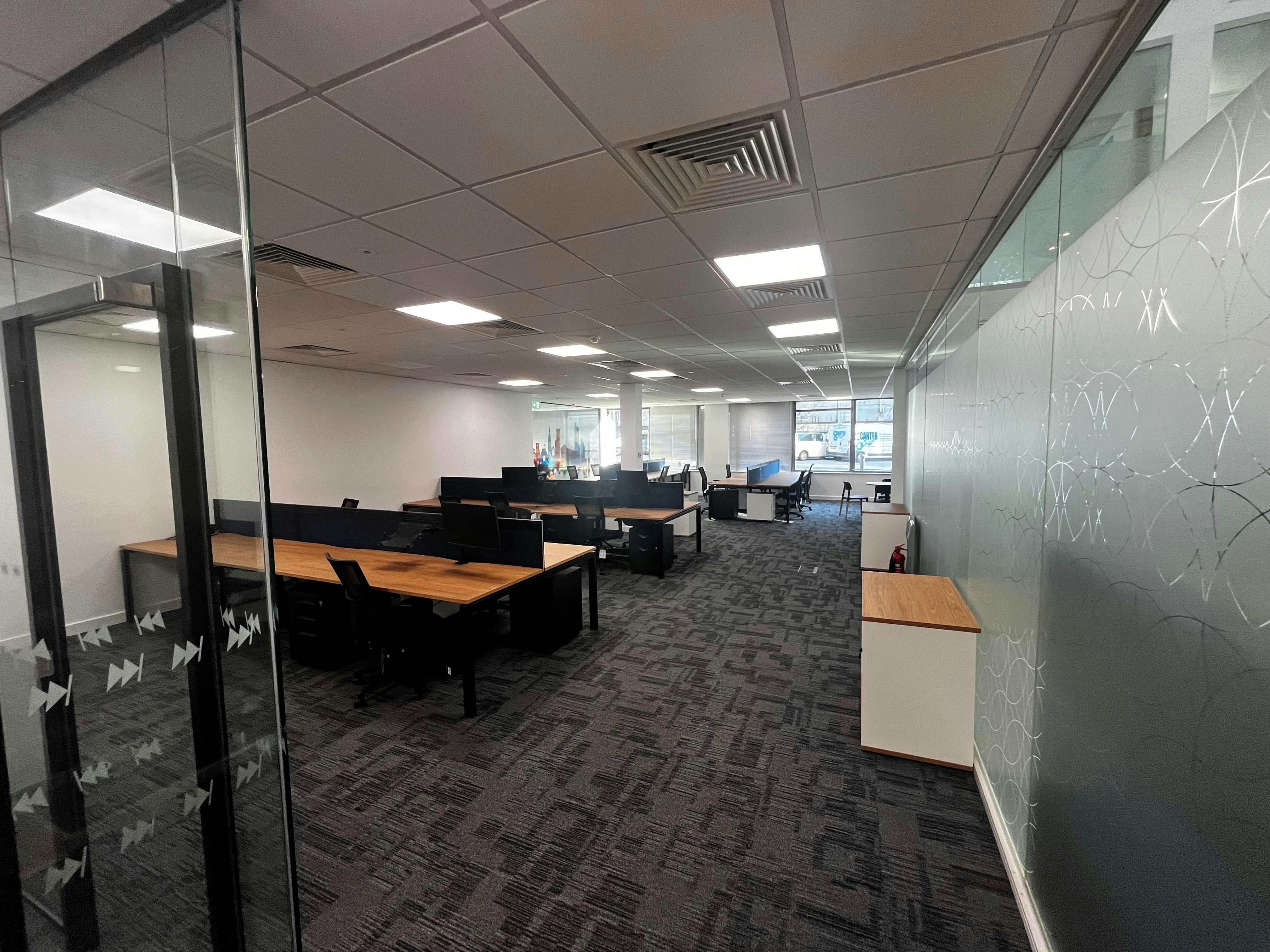 Office in Southampton - photo 3