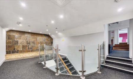 86B Southgate, Sleaford, Retail To Let - LANDINGPG.jpg