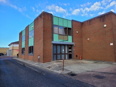 Unit D1, Spectrum Business Centre, Rochester, Office / Warehouse For Sale - 20231130_135734.jpg