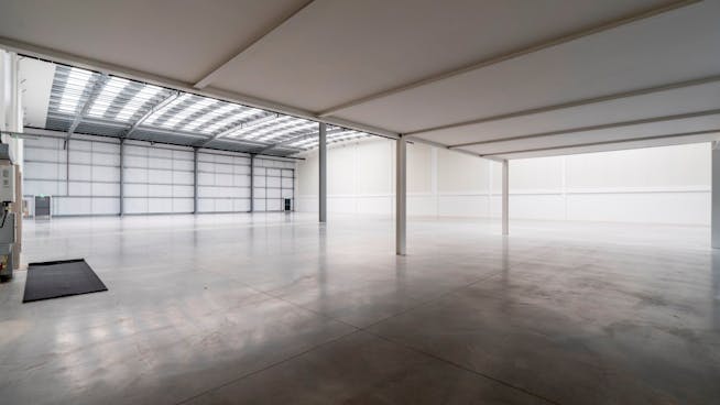 Radius Park, Basingstoke, Industrial To Let - RADIUS_Interior_1.jpg