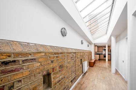 28 Woodseer Street, London, Residential To Let - Woodseer St 28 F3 - 5.jpg