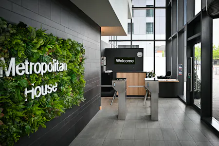 Metropolitan House, 321 Avebury Boulevard, Central Milton Keynes, Office To Let - Image 4