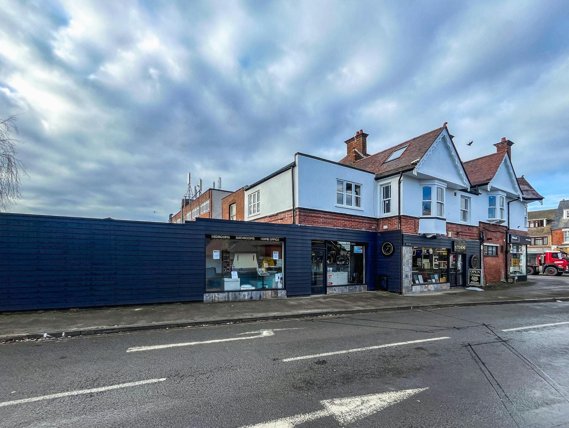 Investment in Ferndown - photo 2