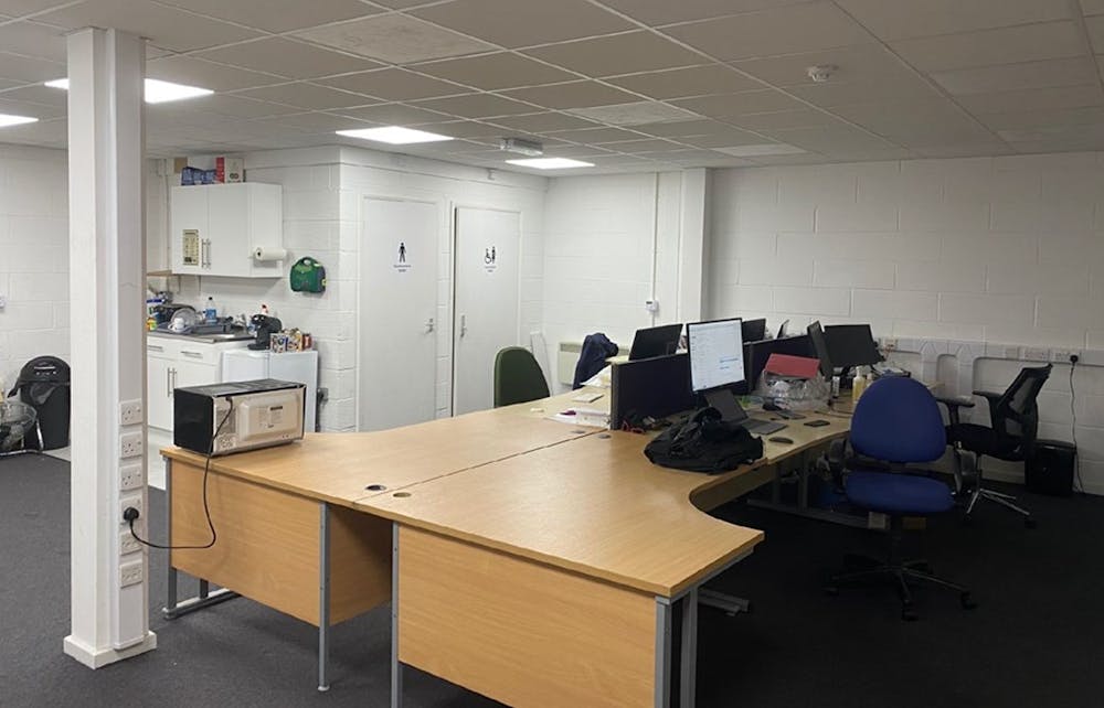 Unit 10, Northampton, D1 (Non Residential Institutions) / D2 (Assembly and Leisure) / Industrial/Logistics / Leisure / Trade Counter / Industrial / Warehouse To Let - 10 Monarch internal office.jpg