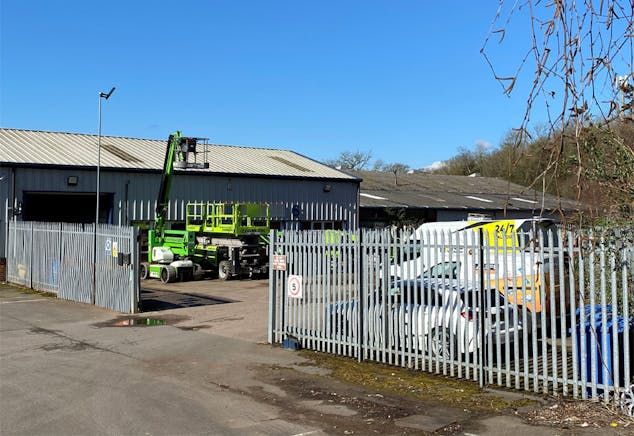 Unit 6 Mill Place, Sevenoaks, Industrial To Let - 6 Mill Place web1.jpg