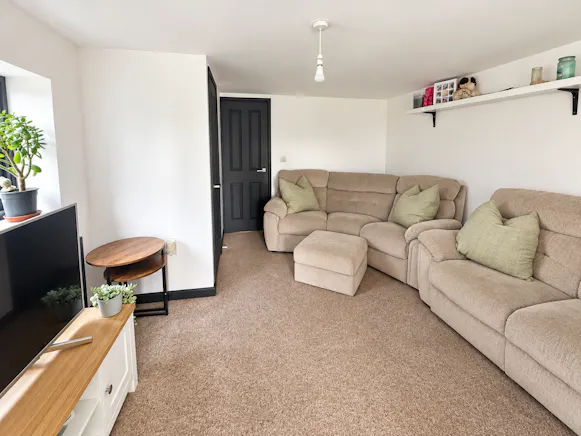 46 Hockley Road, Rayleigh For Sale - Lounge