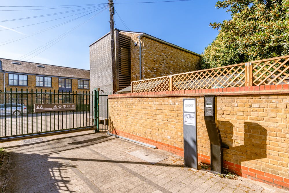 Unit 9, 44 St. Pauls Crescent, London, Office To Let - C_St Pauls Cres 44 U9  20.jpg