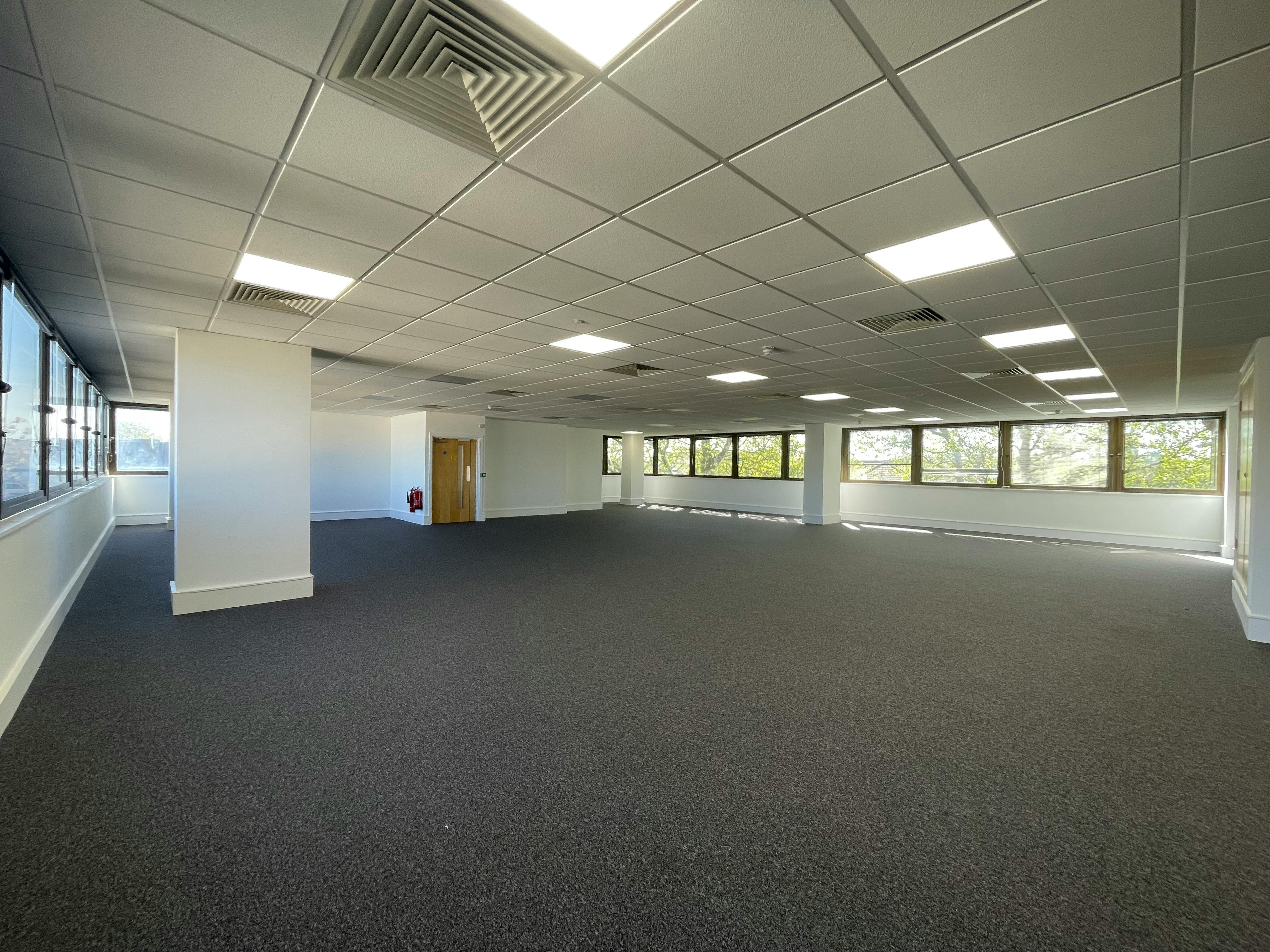 Office in London - photo 2