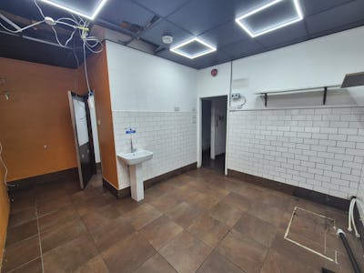 4 Commercial Union House, Bolton, Retail To Let - 20251210_122213.jpg