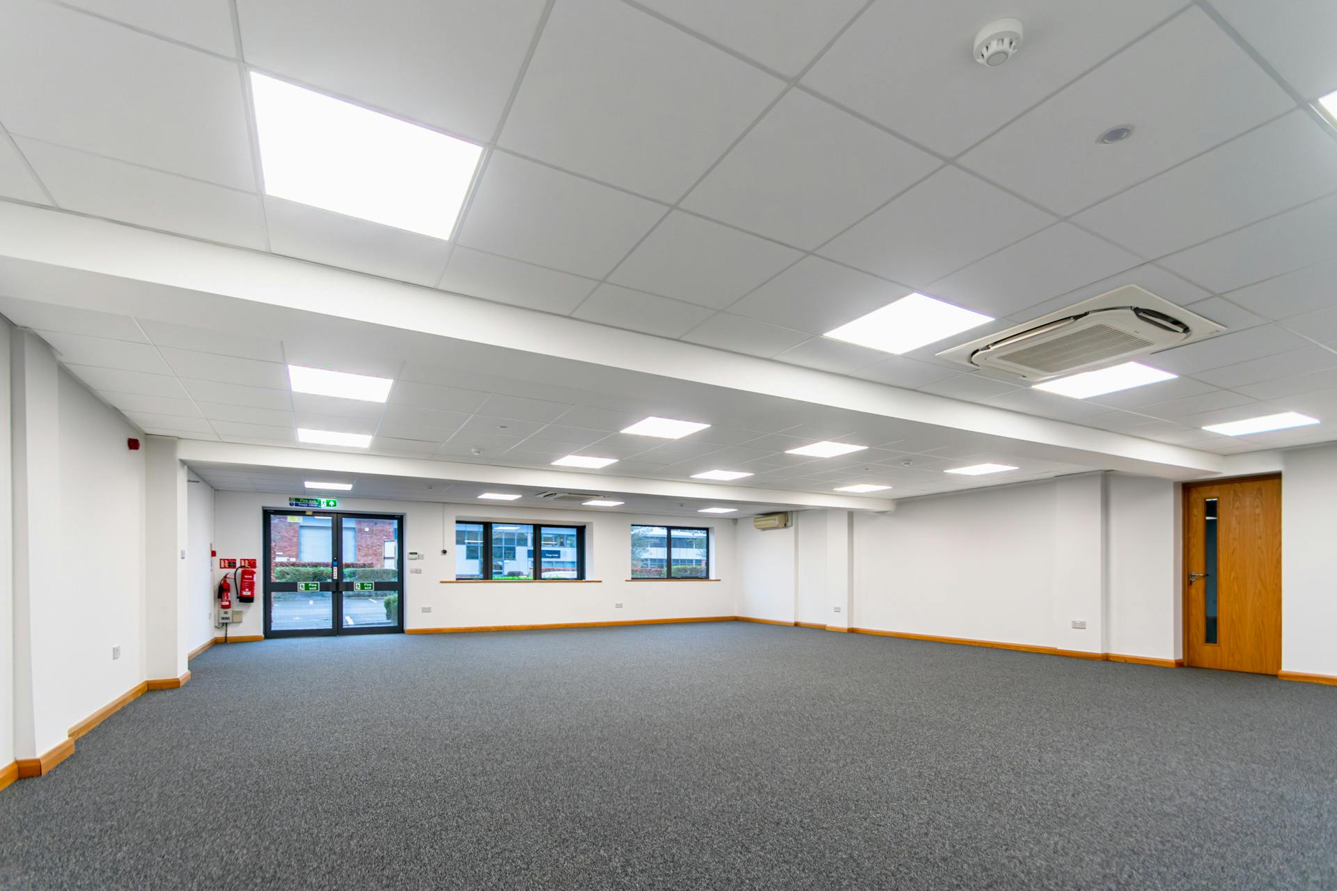 Office in Ringwood - photo 2