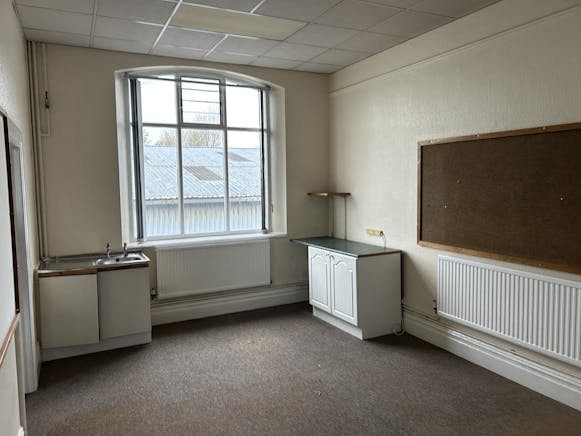Weighbridge House, Kemys Way, Swansea, Offices To Let - IMG_0885.jpg
