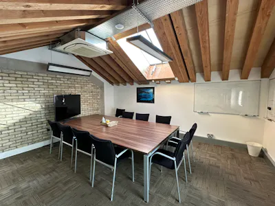 Second Floor, The Works, Chiswick, Office To Let - IMG_2785.JPEG