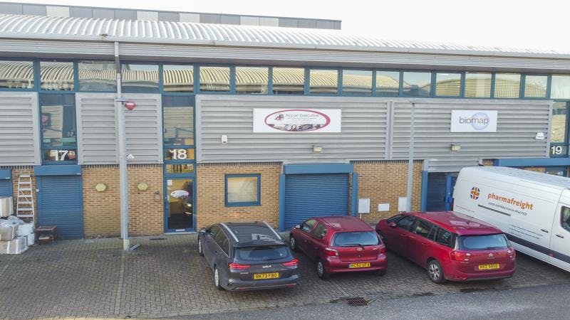 First Floor, 18 Oliver Business Park - External2.jpg