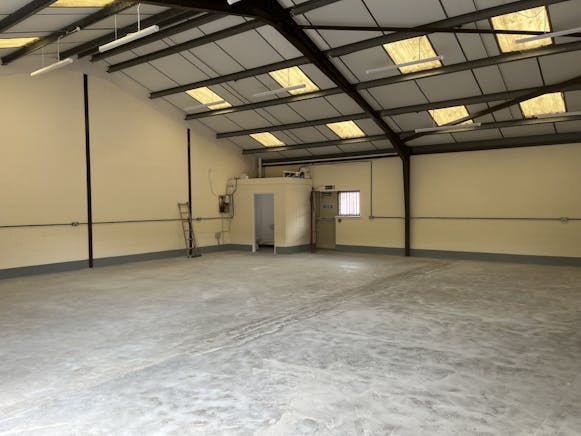 Unit 1 The Calvert Centre, near Basingstoke, Industrial To Let - unit 1 010626 c.jpg