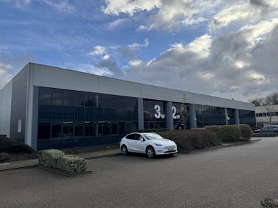 1, 2 and 3 Woodshots Meadow, Watford, Industrial / Light Industrial / Warehouse To Let - IMG_5303.jpeg