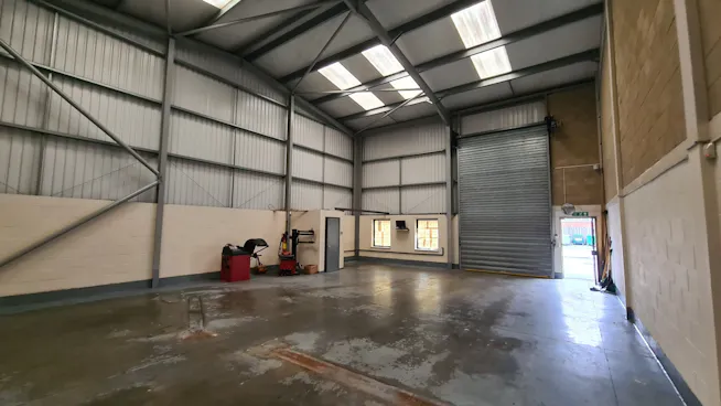11 Vickers Business Centre, Basingstoke, Industrial To Let - VBC - Unit 11 - Picture 4.jpg