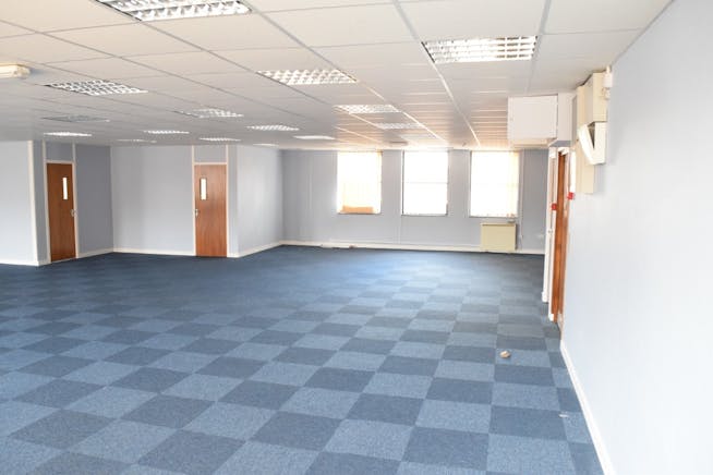 Unit 20a & 20b, Market Place, Mildenhall, Office To Let - DSC_0323 Medium.JPG