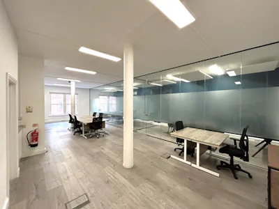 Suite 3 & 5, Islington House, London, Office To Let - Interior 4.jpg