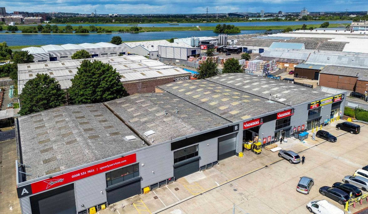 Industrial Unit in Walthamstow - photo 3