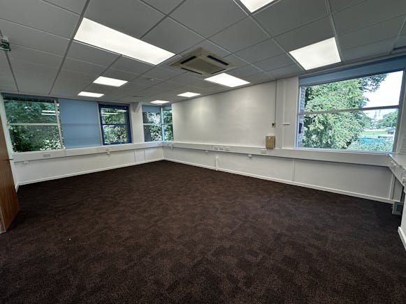 Suite 6B, South Inch Business Centre, Perth, Offices To Let - IMG_0130.JPG