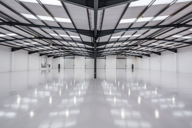 Unit 2 Woodside Industrial Estate, Humphrys Road, Dunstable, Warehouse & Industrial To Let - HLP_T_250922_3105.jpg