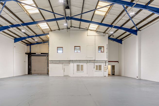 Unit 7, M40 Industrial Estate, Blenheim Road, High Wycombe, Industrial To Let - 8643828interior15800.jpg