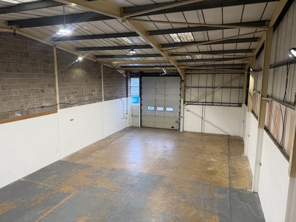 Unit 10, Nursteed Road Trading Estate, William Road, Devizes, Industrial To Let - 3.jpg