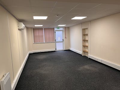 Autumn Business Park Centre,, Grantham, Office To Let - IMG_9495.JPG